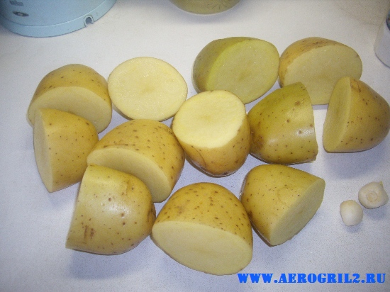 Картофель, запеченный в «мундирах» с чесноком